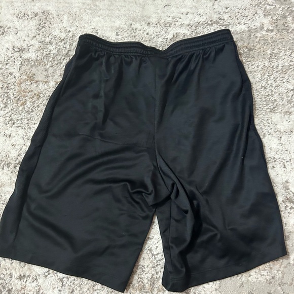 Nike Boys Black Sports Shorts - Picture 2 of 4